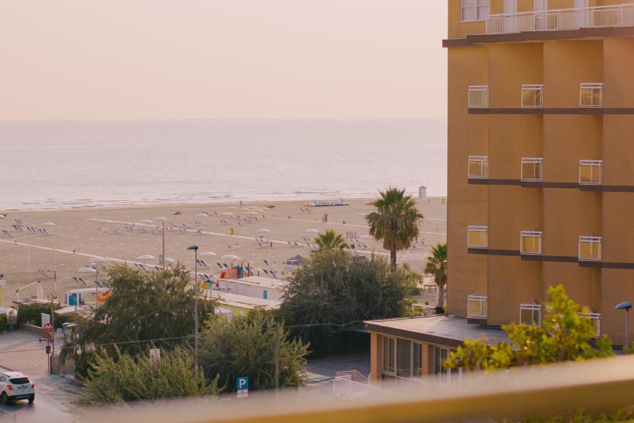 Hotel Beverly Rimini Exterior photo